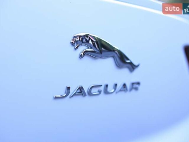 Белый Ягуар I-Pace, объемом двигателя 0 л и пробегом 36 тыс. км за 43000 $, фото 36 на Automoto.ua