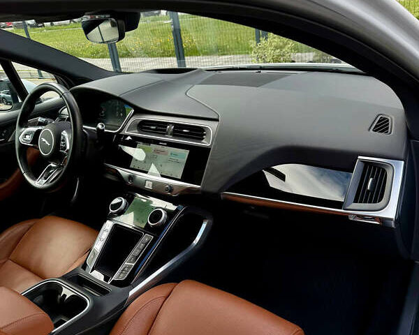 Белый Ягуар I-Pace, объемом двигателя 0 л и пробегом 37 тыс. км за 28900 $, фото 41 на Automoto.ua