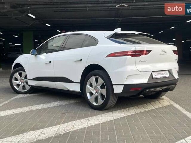 Белый Ягуар I-Pace, объемом двигателя 0 л и пробегом 78 тыс. км за 25990 $, фото 4 на Automoto.ua
