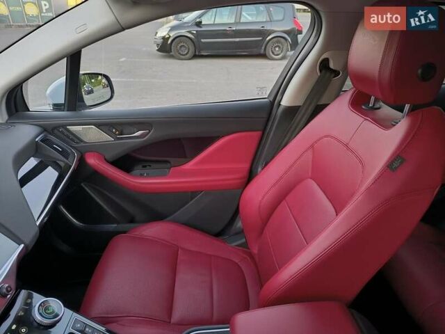 Белый Ягуар I-Pace, объемом двигателя 0 л и пробегом 65 тыс. км за 31800 $, фото 27 на Automoto.ua