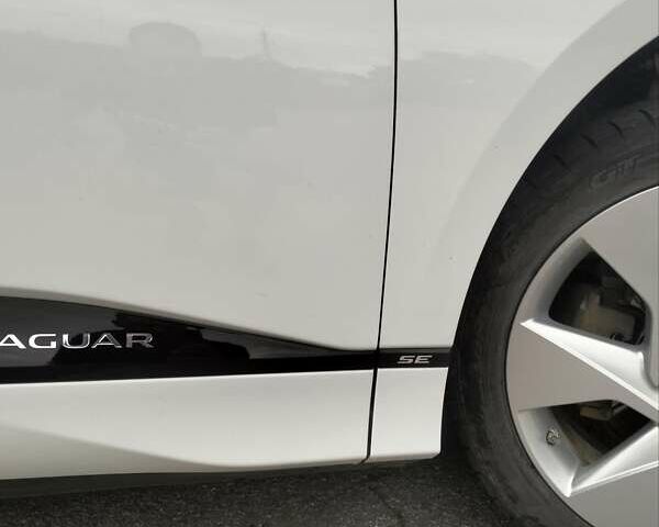 Белый Ягуар I-Pace, объемом двигателя 0 л и пробегом 129 тыс. км за 22800 $, фото 19 на Automoto.ua