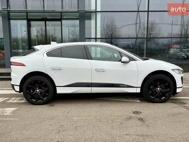 Белый Ягуар I-Pace, объемом двигателя 0 л и пробегом 105 тыс. км за 24999 $, фото 3 на Automoto.ua
