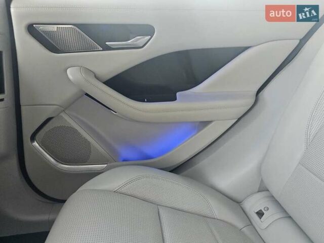 Белый Ягуар I-Pace, объемом двигателя 0 л и пробегом 101 тыс. км за 24700 $, фото 27 на Automoto.ua