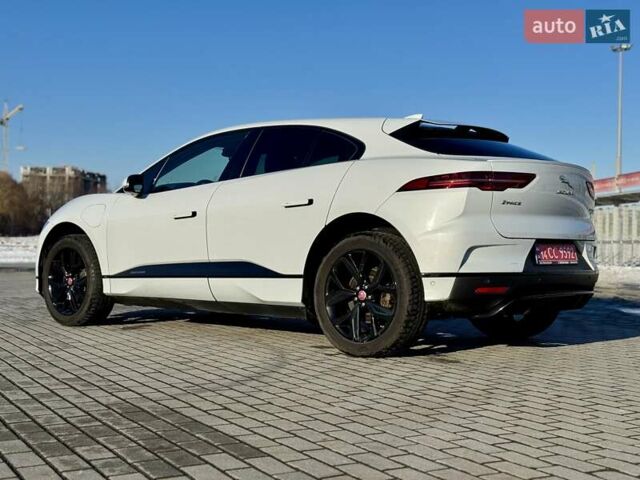 Белый Ягуар I-Pace, объемом двигателя 0 л и пробегом 81 тыс. км за 23500 $, фото 10 на Automoto.ua