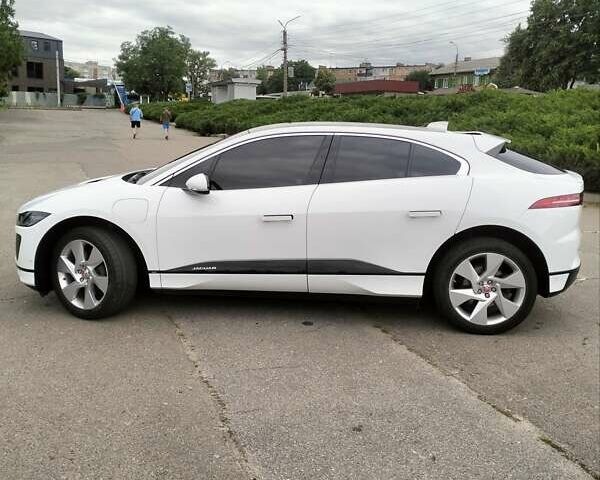 Белый Ягуар I-Pace, объемом двигателя 0 л и пробегом 129 тыс. км за 22800 $, фото 6 на Automoto.ua