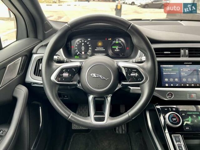 Белый Ягуар I-Pace, объемом двигателя 0 л и пробегом 105 тыс. км за 24999 $, фото 35 на Automoto.ua