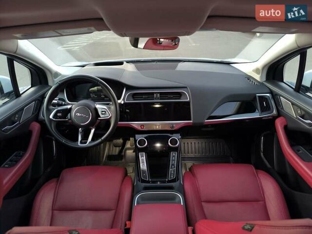 Белый Ягуар I-Pace, объемом двигателя 0 л и пробегом 65 тыс. км за 31800 $, фото 13 на Automoto.ua