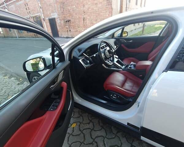 Білий Ягуар I-Pace, об'ємом двигуна 0 л та пробігом 41 тис. км за 27900 $, фото 21 на Automoto.ua