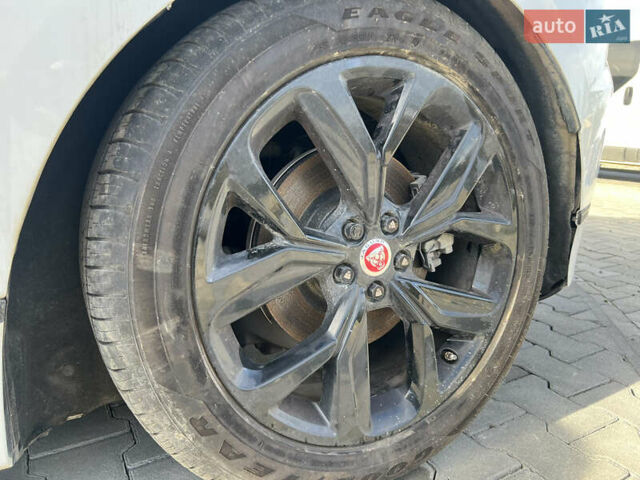 Белый Ягуар I-Pace, объемом двигателя 0 л и пробегом 83 тыс. км за 13900 $, фото 20 на Automoto.ua