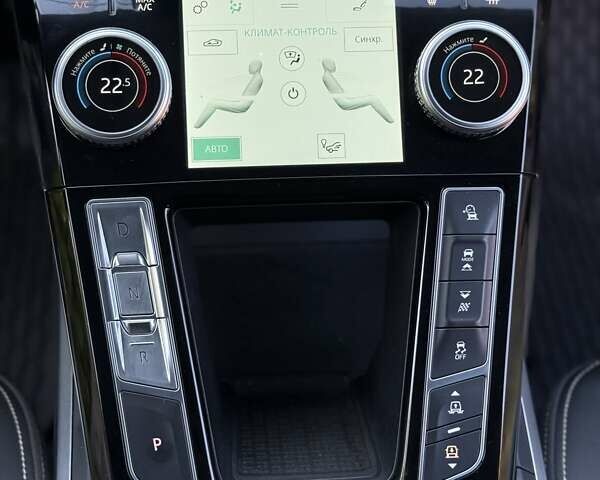 Білий Ягуар I-Pace, об'ємом двигуна 0 л та пробігом 63 тис. км за 25999 $, фото 10 на Automoto.ua