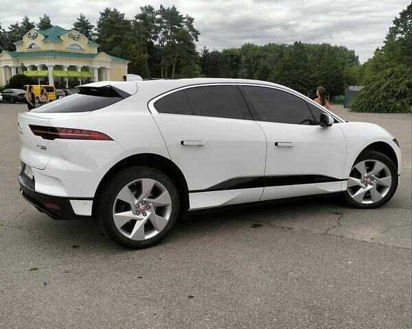 Белый Ягуар I-Pace, объемом двигателя 0 л и пробегом 129 тыс. км за 22800 $, фото 18 на Automoto.ua