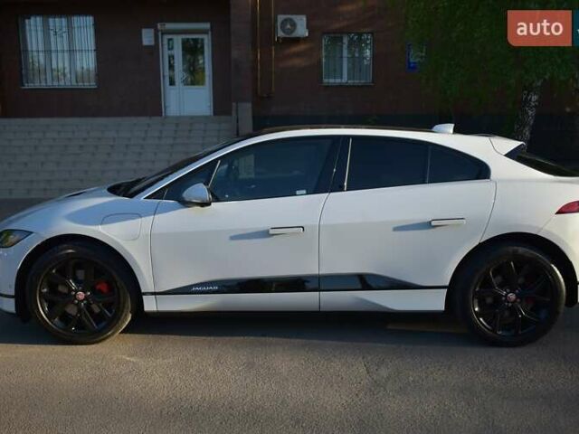 Белый Ягуар I-Pace, объемом двигателя 0 л и пробегом 61 тыс. км за 25000 $, фото 1 на Automoto.ua