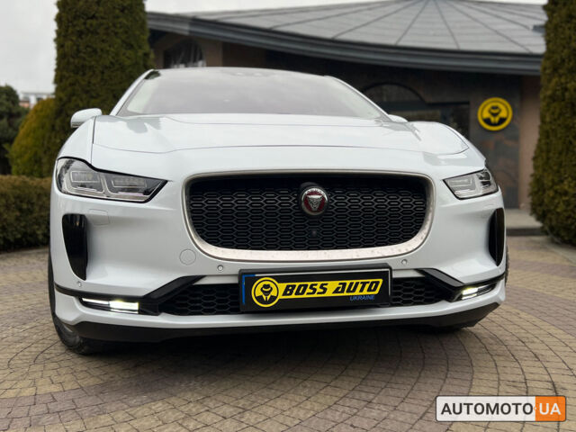 Белый Ягуар I-Pace, объемом двигателя 90 л и пробегом 68 тыс. км за 32999 $, фото 10 на Automoto.ua