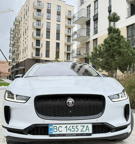 Белый Ягуар I-Pace, объемом двигателя 0 л и пробегом 84 тыс. км за 29000 $, фото 7 на Automoto.ua