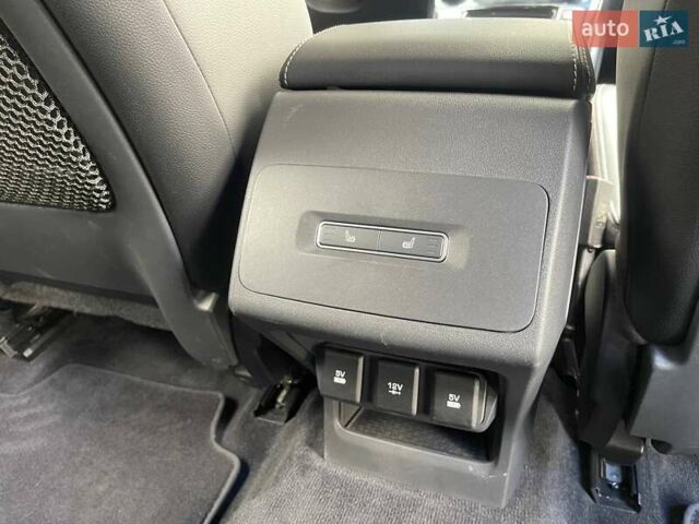 Белый Ягуар I-Pace, объемом двигателя 0 л и пробегом 78 тыс. км за 25990 $, фото 23 на Automoto.ua
