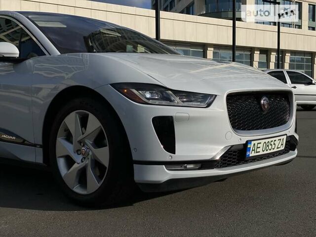 Белый Ягуар I-Pace, объемом двигателя 0 л и пробегом 54 тыс. км за 31999 $, фото 45 на Automoto.ua