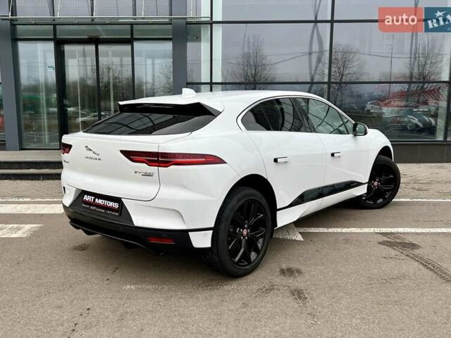 Белый Ягуар I-Pace, объемом двигателя 0 л и пробегом 105 тыс. км за 24999 $, фото 4 на Automoto.ua