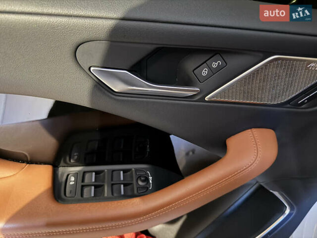 Білий Ягуар I-Pace, об'ємом двигуна 0 л та пробігом 47 тис. км за 35500 $, фото 17 на Automoto.ua