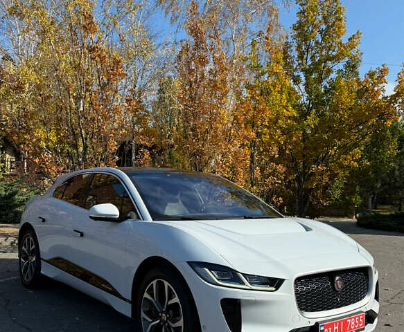 Белый Ягуар I-Pace, объемом двигателя 0 л и пробегом 130 тыс. км за 21950 $, фото 1 на Automoto.ua
