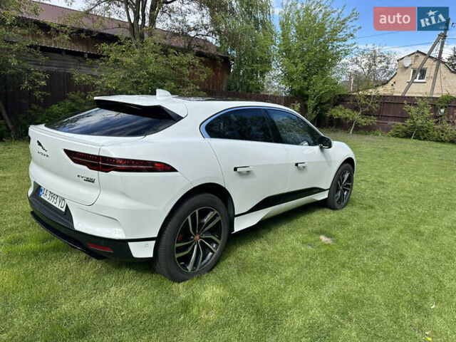 Белый Ягуар I-Pace, объемом двигателя 0 л и пробегом 43 тыс. км за 27300 $, фото 31 на Automoto.ua