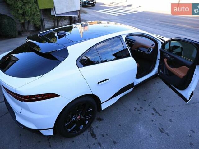 Белый Ягуар I-Pace, объемом двигателя 0 л и пробегом 36 тыс. км за 43000 $, фото 28 на Automoto.ua