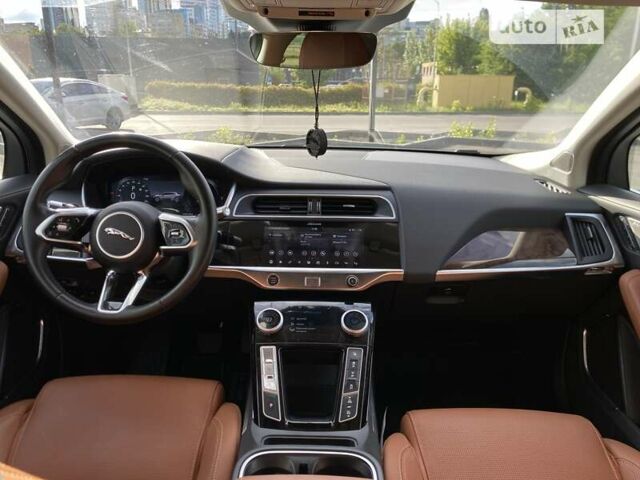Белый Ягуар I-Pace, объемом двигателя 0 л и пробегом 54 тыс. км за 31999 $, фото 15 на Automoto.ua