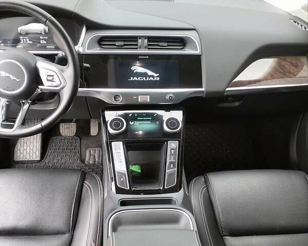 Белый Ягуар I-Pace, объемом двигателя 0 л и пробегом 129 тыс. км за 22800 $, фото 43 на Automoto.ua