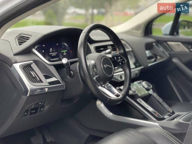 Білий Ягуар I-Pace, об'ємом двигуна 0 л та пробігом 64 тис. км за 24900 $, фото 39 на Automoto.ua