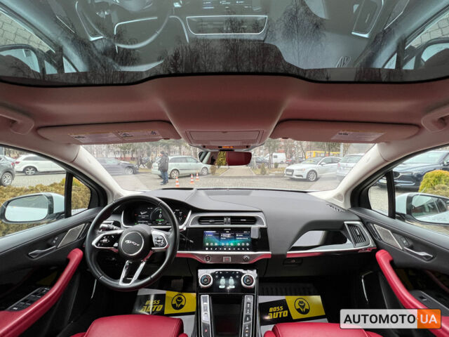 Белый Ягуар I-Pace, объемом двигателя 90 л и пробегом 68 тыс. км за 32999 $, фото 20 на Automoto.ua