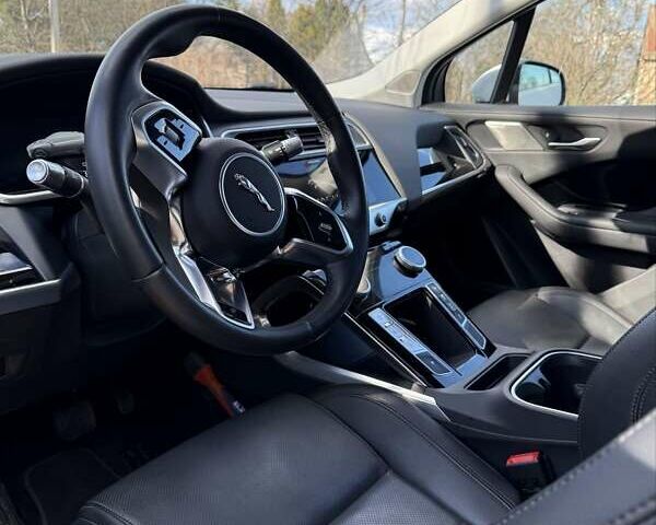 Белый Ягуар I-Pace, объемом двигателя 0 л и пробегом 83 тыс. км за 23200 $, фото 77 на Automoto.ua