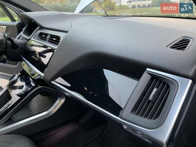Белый Ягуар I-Pace, объемом двигателя 0 л и пробегом 23 тыс. км за 30800 $, фото 14 на Automoto.ua