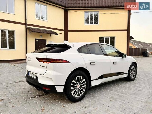 Белый Ягуар I-Pace, объемом двигателя 0 л и пробегом 127 тыс. км за 27699 $, фото 6 на Automoto.ua