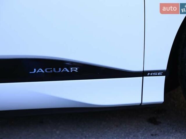 Белый Ягуар I-Pace, объемом двигателя 0 л и пробегом 36 тыс. км за 43000 $, фото 35 на Automoto.ua