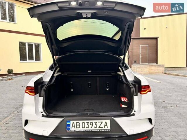 Белый Ягуар I-Pace, объемом двигателя 0 л и пробегом 127 тыс. км за 27699 $, фото 21 на Automoto.ua