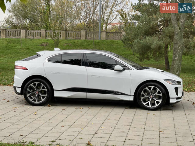 Білий Ягуар I-Pace, об'ємом двигуна 0 л та пробігом 64 тис. км за 24900 $, фото 18 на Automoto.ua
