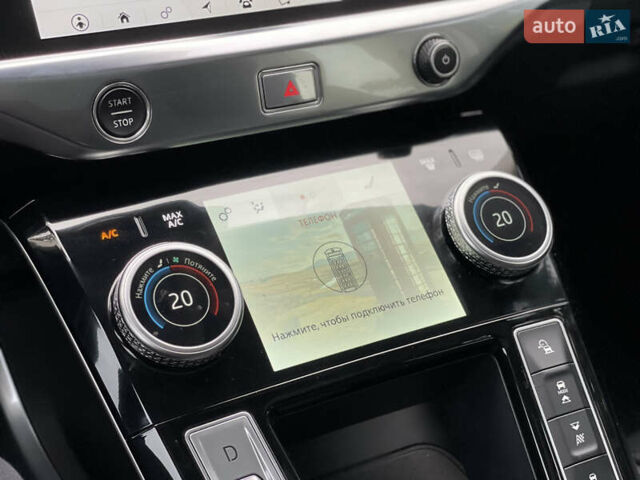 Білий Ягуар I-Pace, об'ємом двигуна 0 л та пробігом 64 тис. км за 24900 $, фото 60 на Automoto.ua