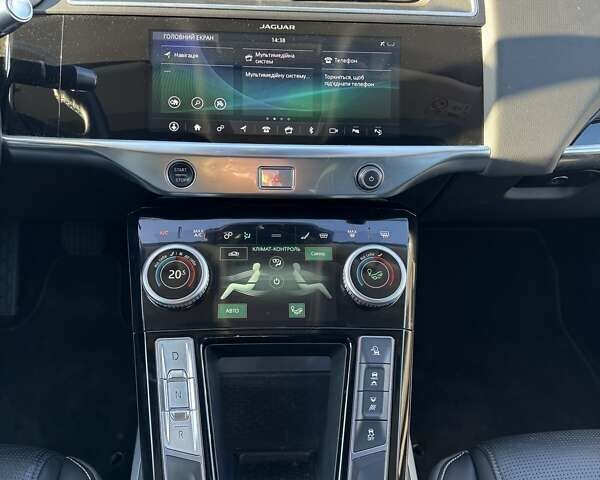 Белый Ягуар I-Pace, объемом двигателя 0 л и пробегом 81 тыс. км за 23500 $, фото 22 на Automoto.ua