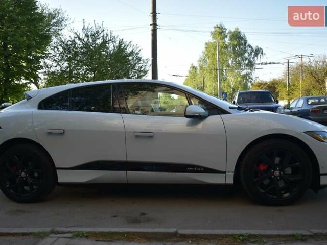 Белый Ягуар I-Pace, объемом двигателя 0 л и пробегом 61 тыс. км за 25000 $, фото 5 на Automoto.ua