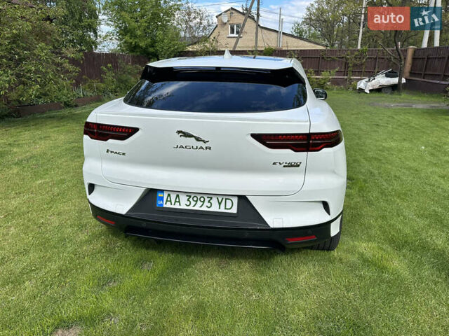 Белый Ягуар I-Pace, объемом двигателя 0 л и пробегом 43 тыс. км за 27300 $, фото 32 на Automoto.ua