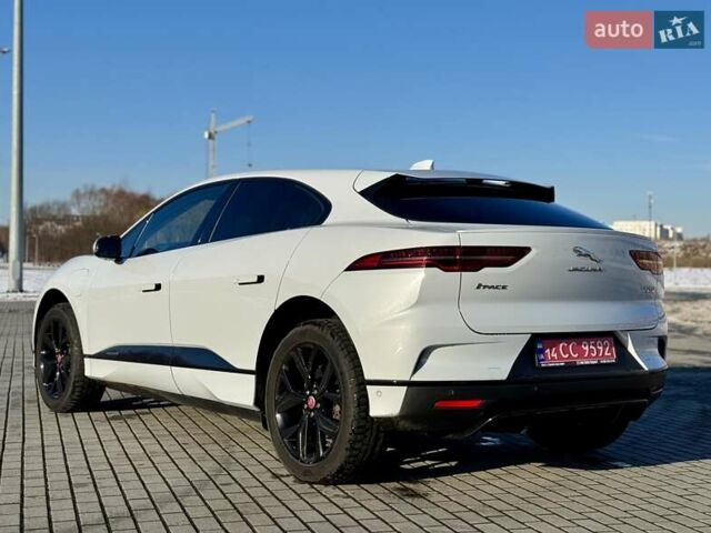 Белый Ягуар I-Pace, объемом двигателя 0 л и пробегом 81 тыс. км за 23500 $, фото 11 на Automoto.ua