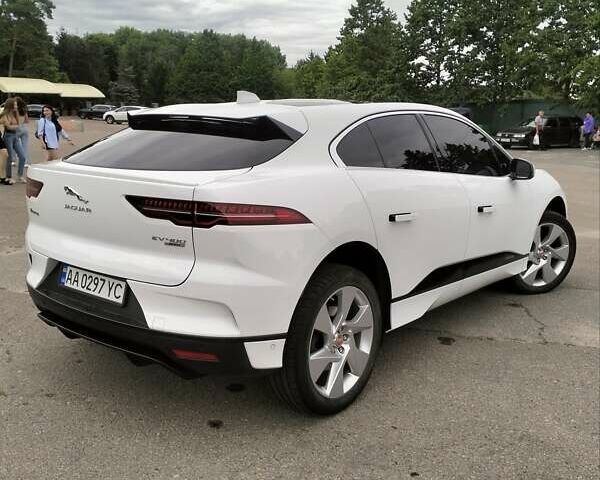 Белый Ягуар I-Pace, объемом двигателя 0 л и пробегом 129 тыс. км за 22800 $, фото 17 на Automoto.ua