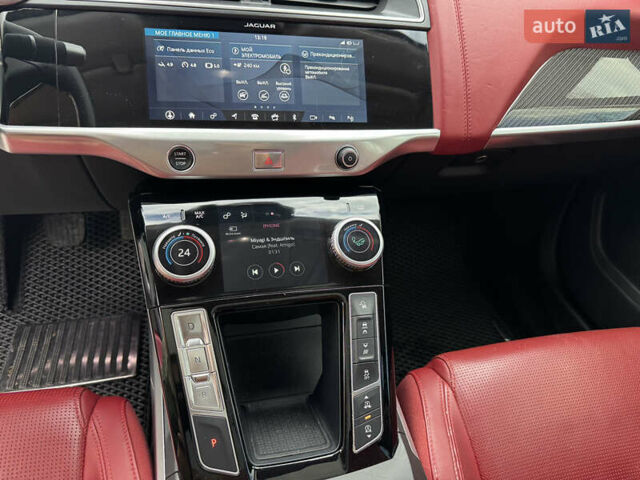Білий Ягуар I-Pace, об'ємом двигуна 0 л та пробігом 99 тис. км за 26499 $, фото 25 на Automoto.ua