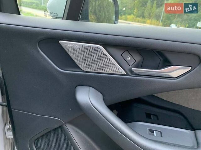 Белый Ягуар I-Pace, объемом двигателя 0 л и пробегом 23 тыс. км за 30800 $, фото 12 на Automoto.ua