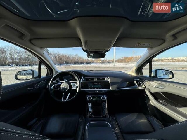 Белый Ягуар I-Pace, объемом двигателя 0 л и пробегом 81 тыс. км за 23500 $, фото 20 на Automoto.ua
