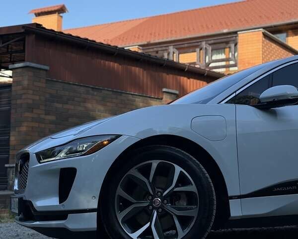 Білий Ягуар I-Pace, об'ємом двигуна 0 л та пробігом 63 тис. км за 25999 $, фото 3 на Automoto.ua