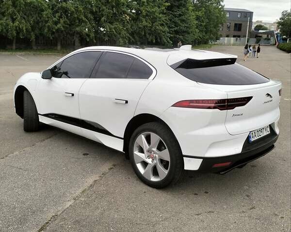 Белый Ягуар I-Pace, объемом двигателя 0 л и пробегом 129 тыс. км за 22800 $, фото 11 на Automoto.ua