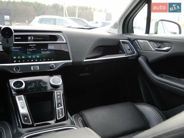 Белый Ягуар I-Pace, объемом двигателя 0 л и пробегом 99 тыс. км за 23999 $, фото 21 на Automoto.ua