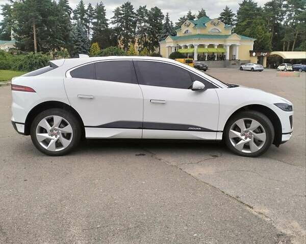 Белый Ягуар I-Pace, объемом двигателя 0 л и пробегом 129 тыс. км за 22800 $, фото 20 на Automoto.ua