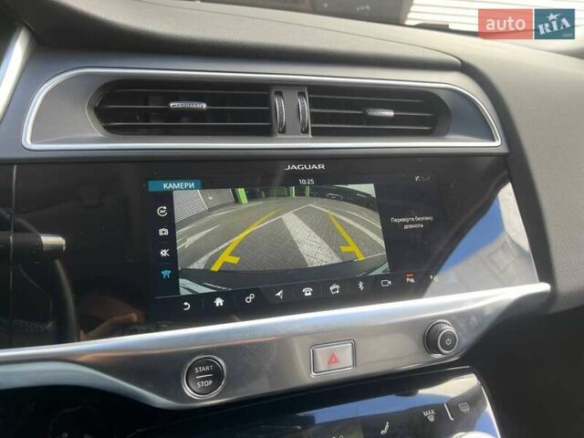 Белый Ягуар I-Pace, объемом двигателя 0 л и пробегом 78 тыс. км за 25990 $, фото 19 на Automoto.ua