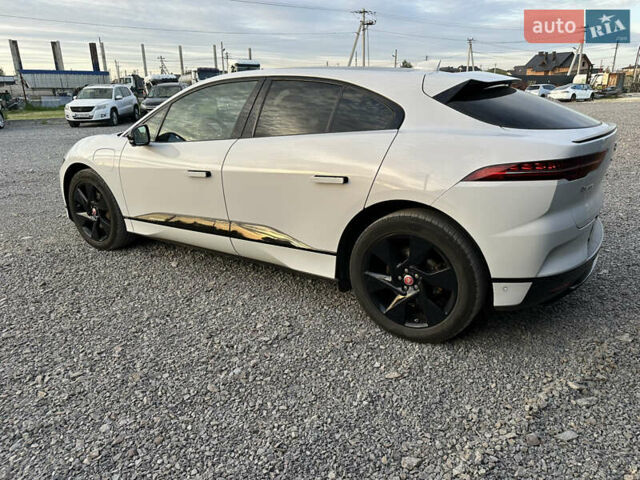 Белый Ягуар I-Pace, объемом двигателя 0 л и пробегом 99 тыс. км за 23999 $, фото 10 на Automoto.ua